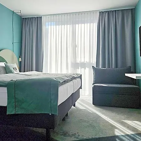 - The Niu, Cure By Ihg Erlangen